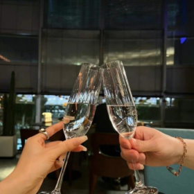 生活总会遇见惊喜的，