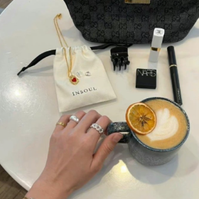 谁都靠不住，除非你有