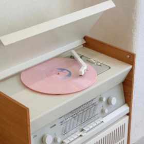 我不炫耀，因为我不自