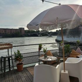 你嘴不饶人 好似冰山