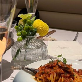 普通啊 当然普通 即