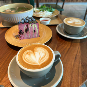 普通啊 当然普通 即