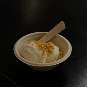 爱都是贪心的，所以贪