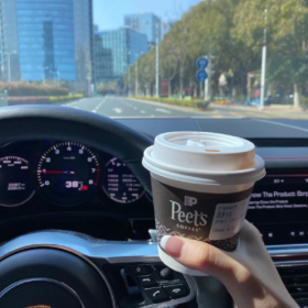 不要笑我没长大,只是