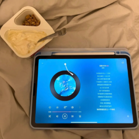 不要笑我没长大,只是