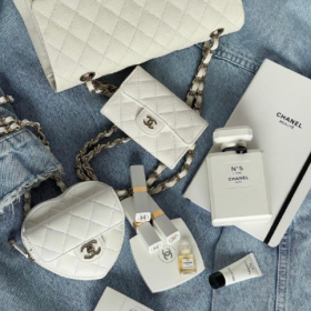 不要笑我没长大,只是