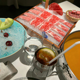 总是故作姿态的说着顺