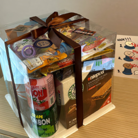 凭咱俩的关系,你给我