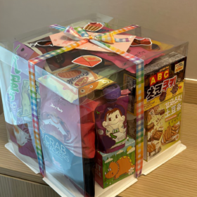 凭咱俩的关系,你给我