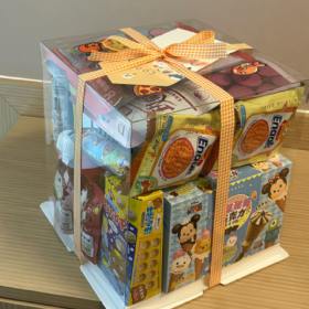 凭咱俩的关系,你给我