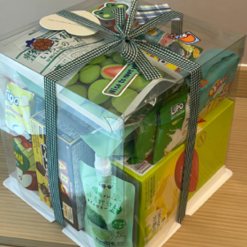 凭咱俩的关系,你给我