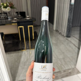 眼睛可以近视,目光不