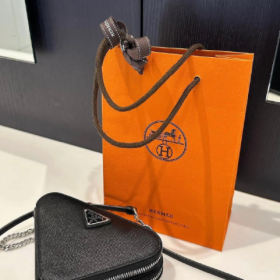 姐妹们搞钱吧 没有男