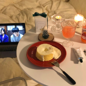 小事你随便闹, 大事