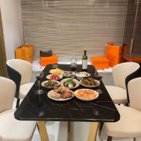 小事你随便闹, 大事